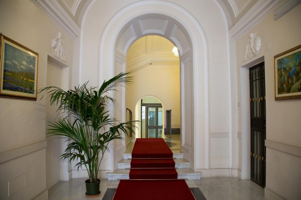 Luxury Inn Theatre Roma Exterior foto